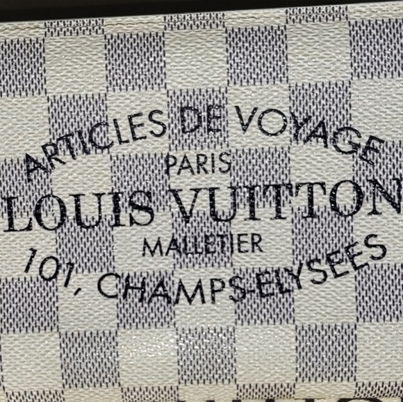 (SOLD)Authentic Louis Vuitton Azur Insolite wallet - Picture 15 of 16